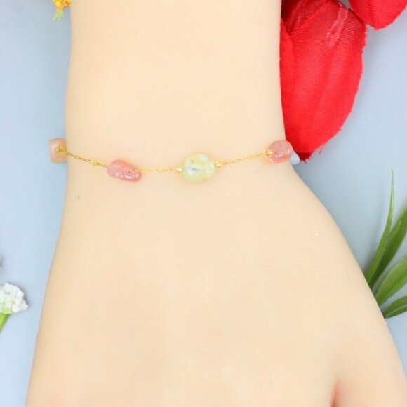 "Elegant & Trendy Bracelet, A Perfect Gift for Women, Thoughtful, EVCH1029 - Picture 4 of 11